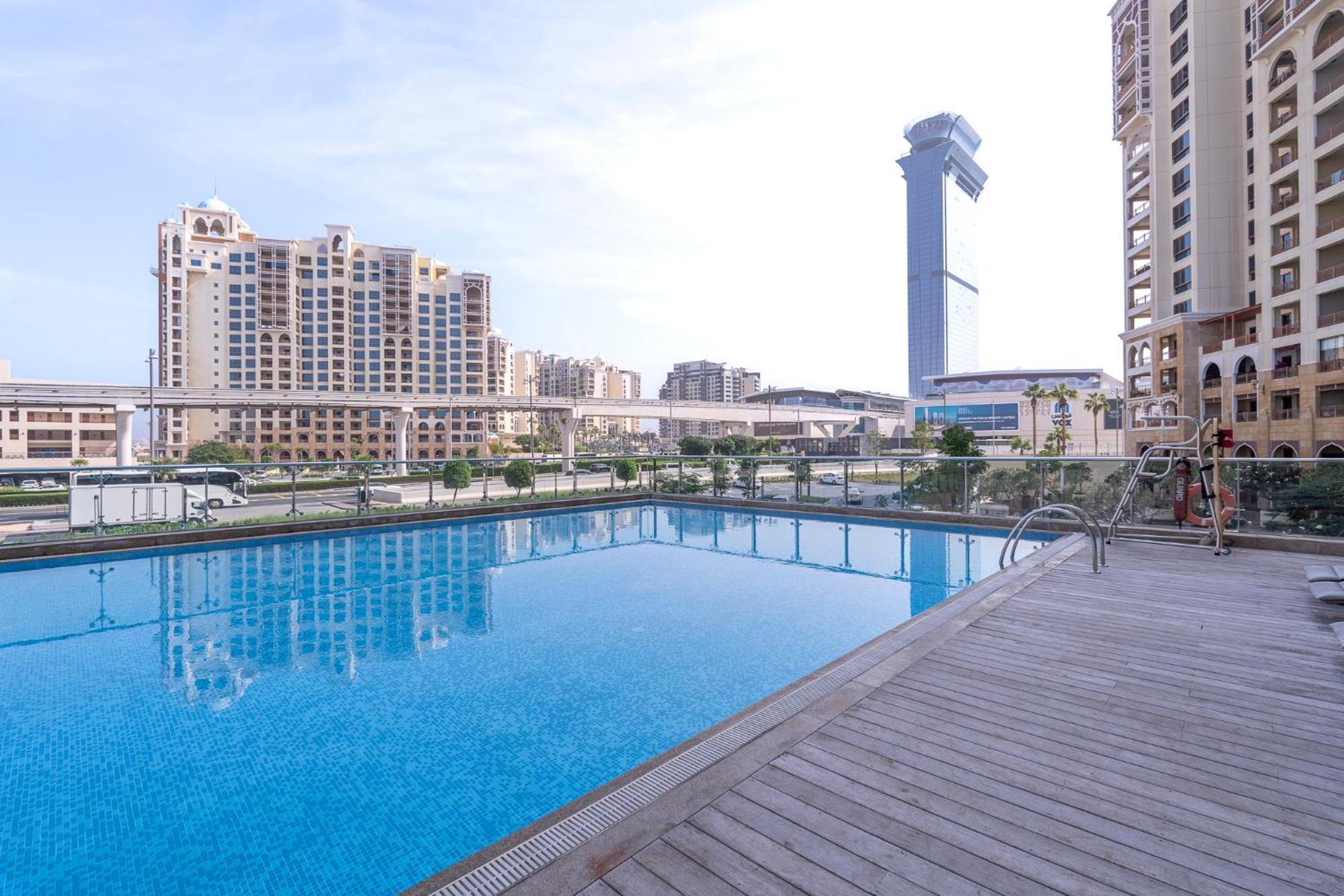 Palm Jumeirah Studio With Sea View Spacious Apartment Dubai Exterior photo